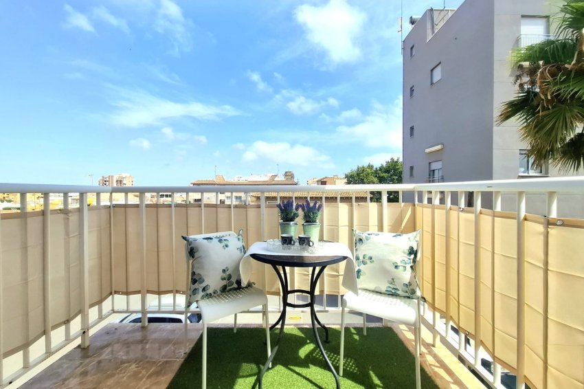 Återförsäljning - Apartment -
Torrevieja