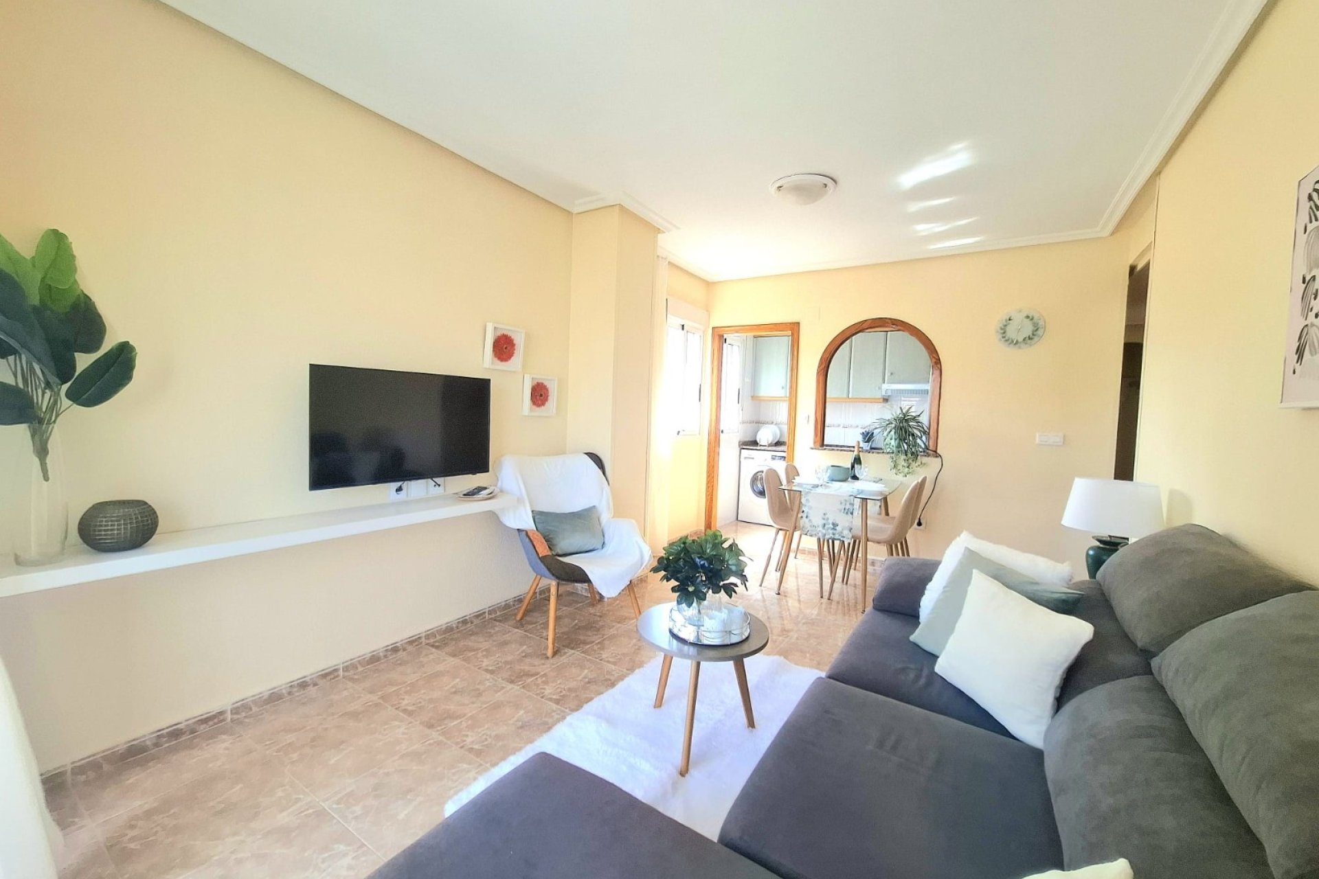 Återförsäljning - Apartment -
Torrevieja