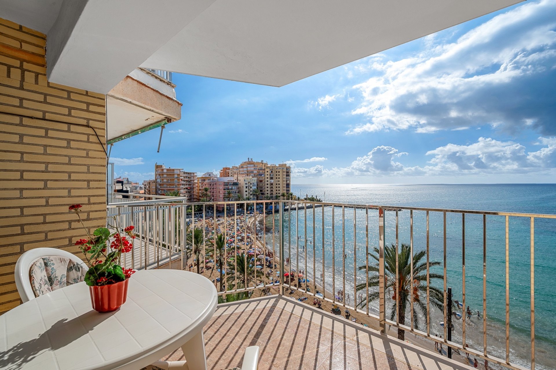 Återförsäljning - Apartment -
Torrevieja