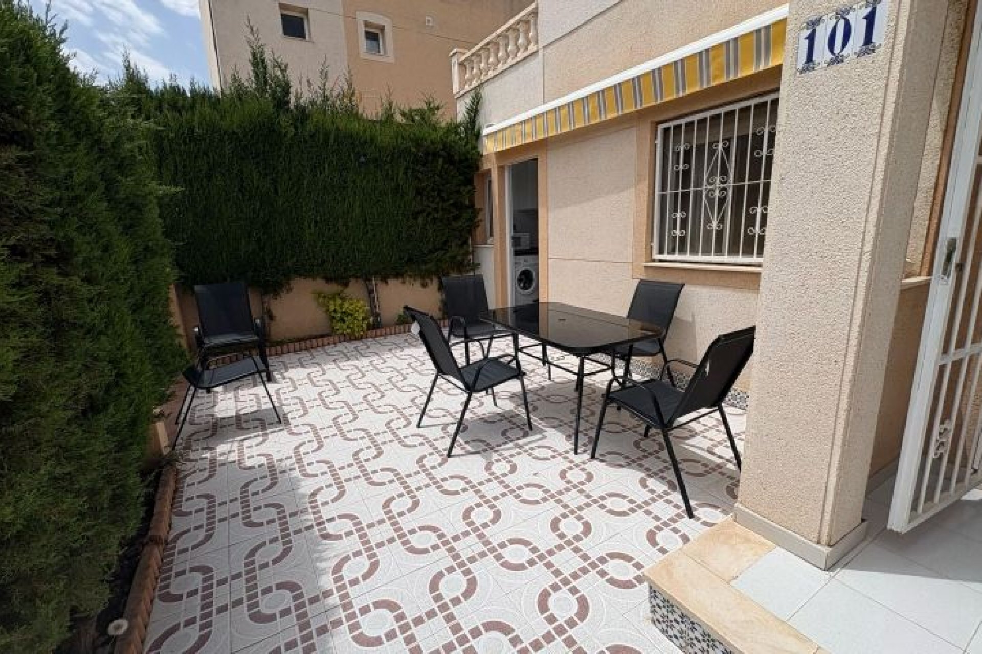 Återförsäljning - Apartment -
Torrevieja
