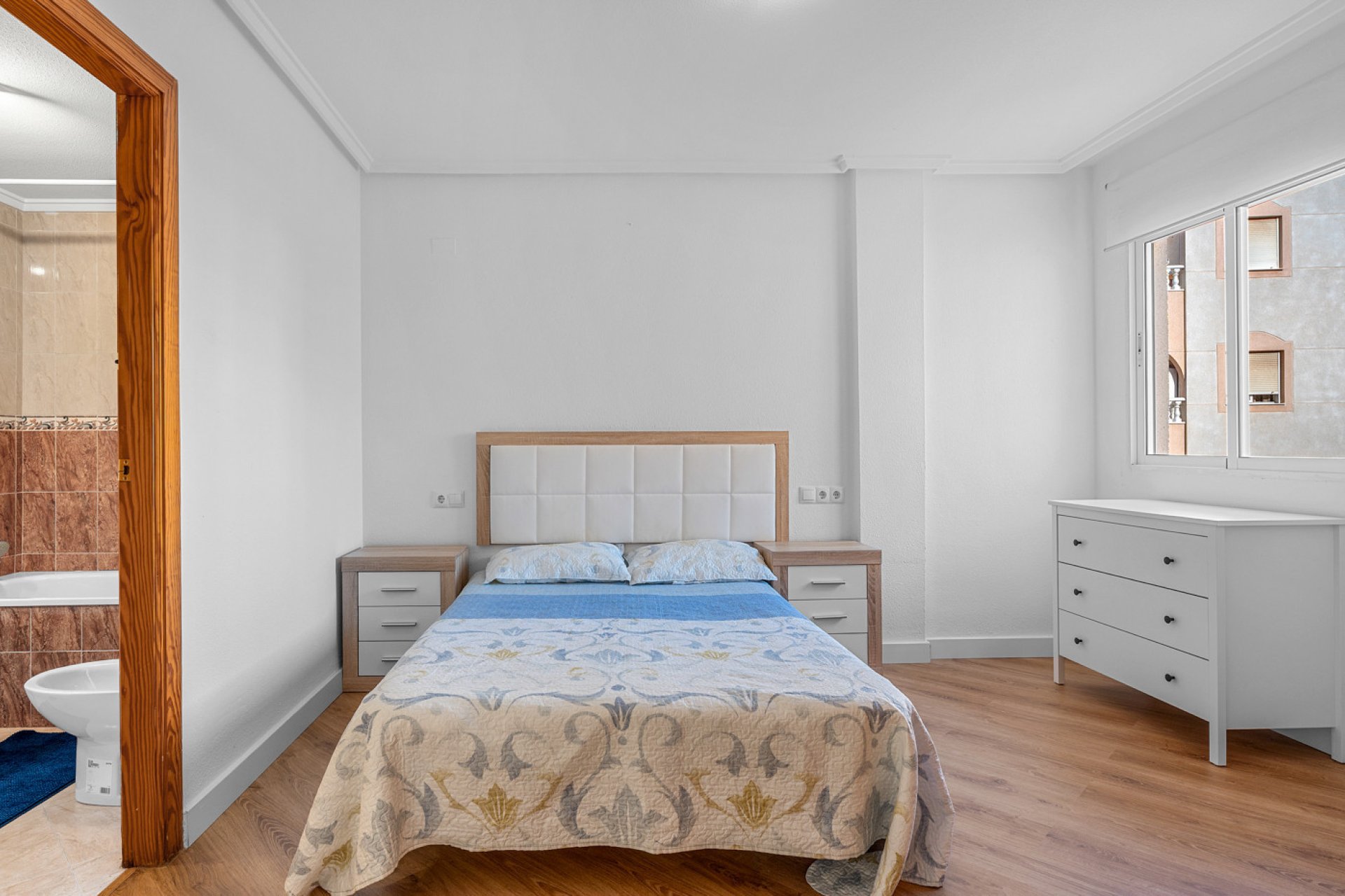 Återförsäljning - Apartment -
Torrevieja