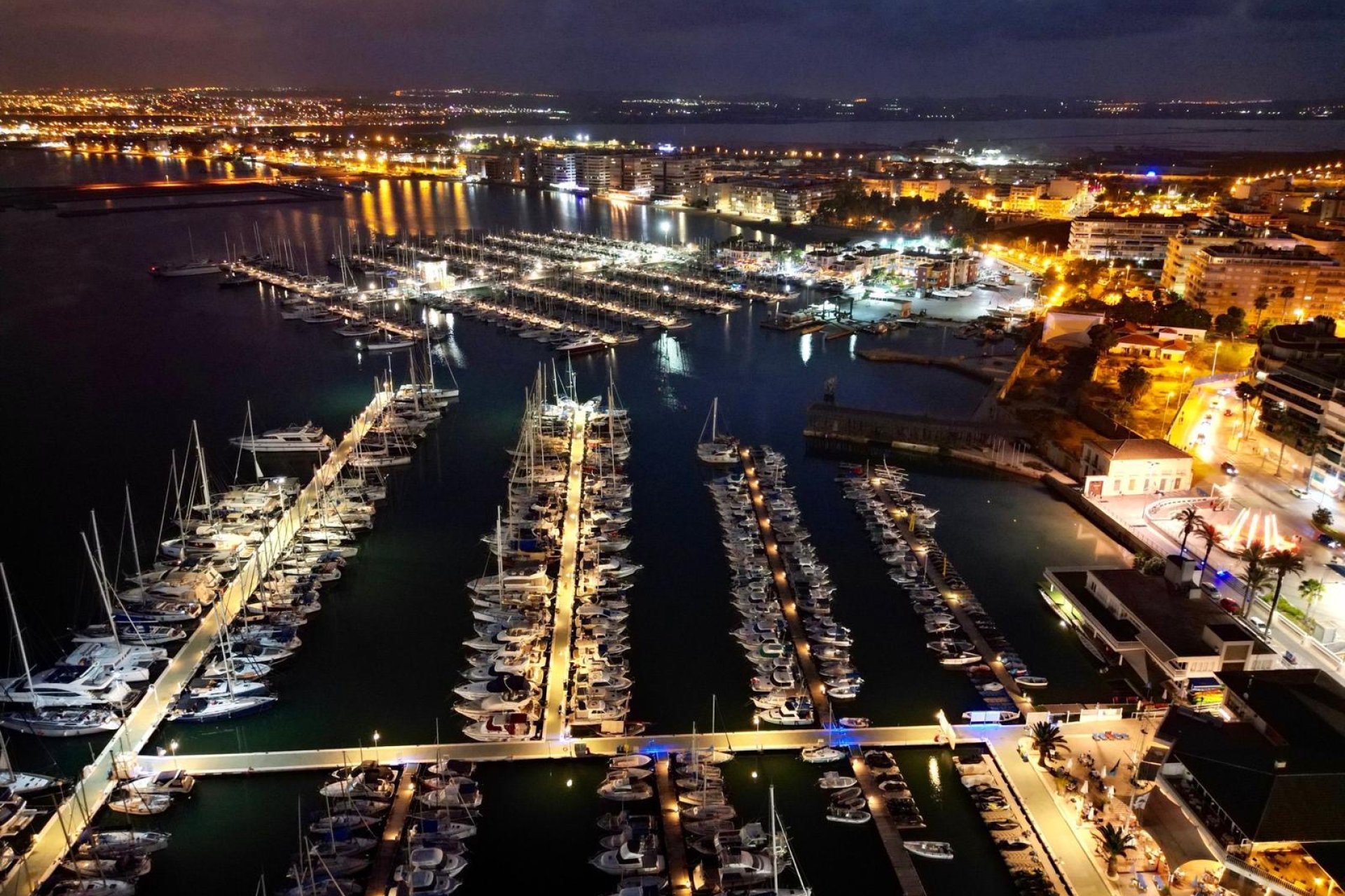 Återförsäljning - Apartment -
Torrevieja