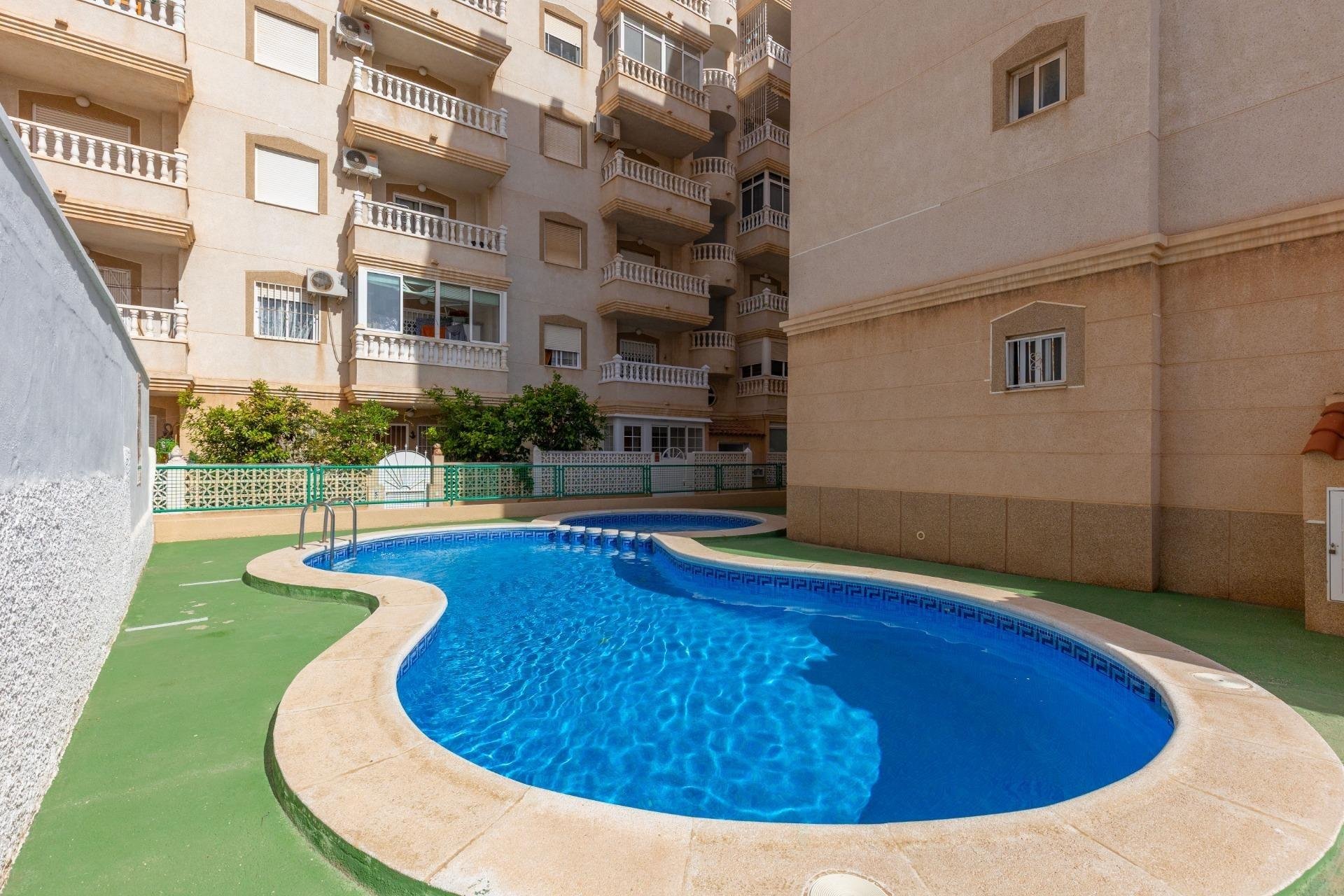 Återförsäljning - Apartment -
Torrevieja