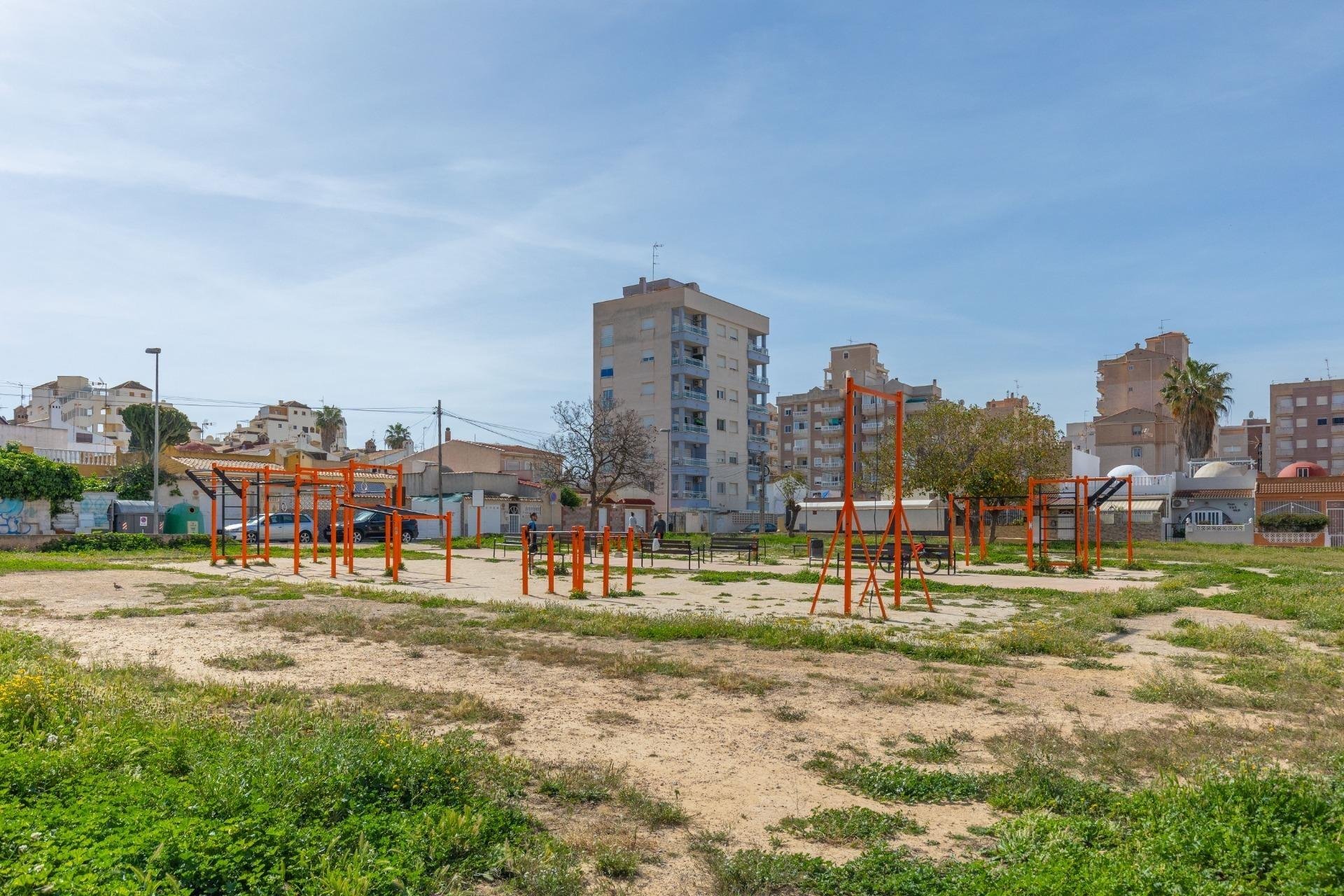 Återförsäljning - Apartment -
Torrevieja
