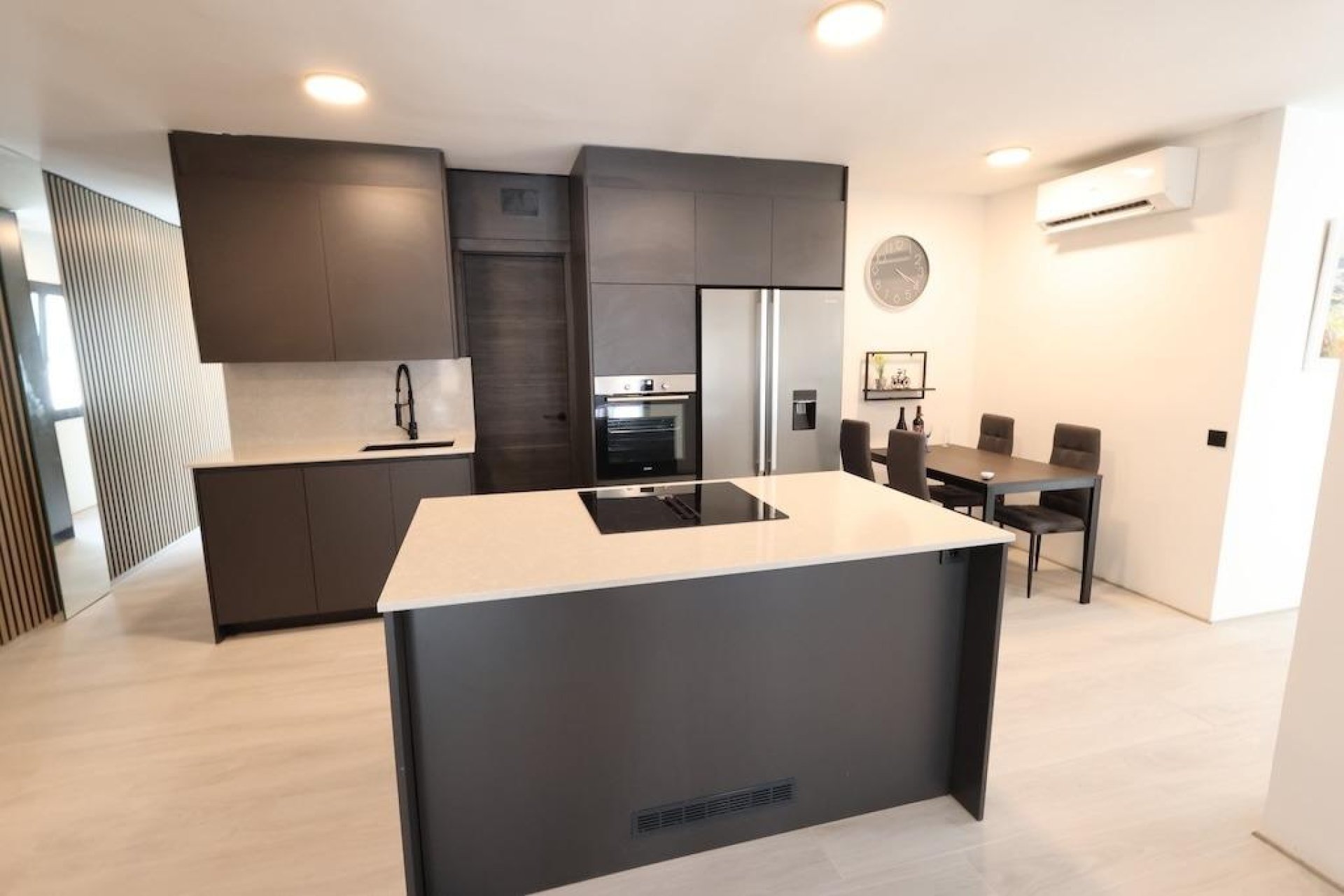Återförsäljning - Apartment -
Torrevieja