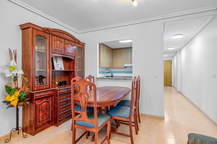 Återförsäljning - Apartment -
Torrevieja