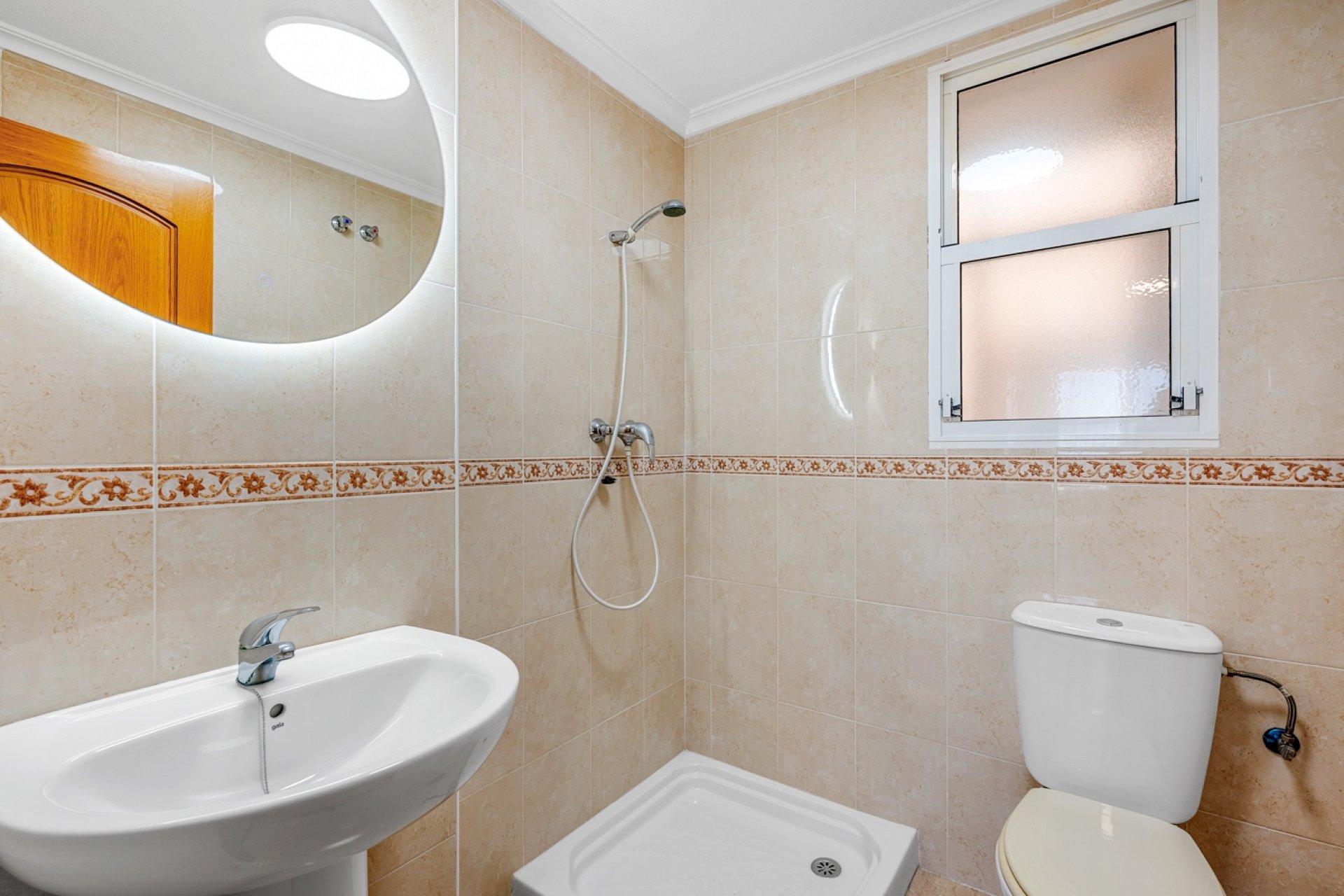 Återförsäljning - Apartment -
Torrevieja