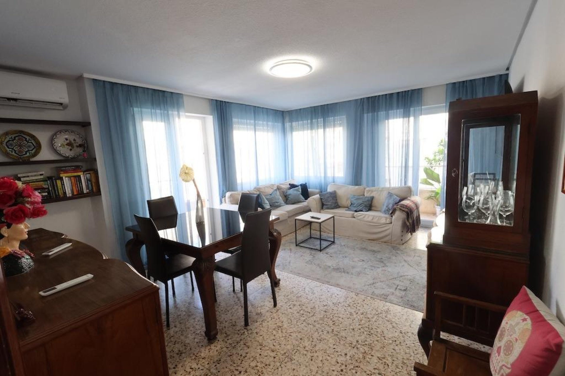 Återförsäljning - Apartment -
Torrevieja