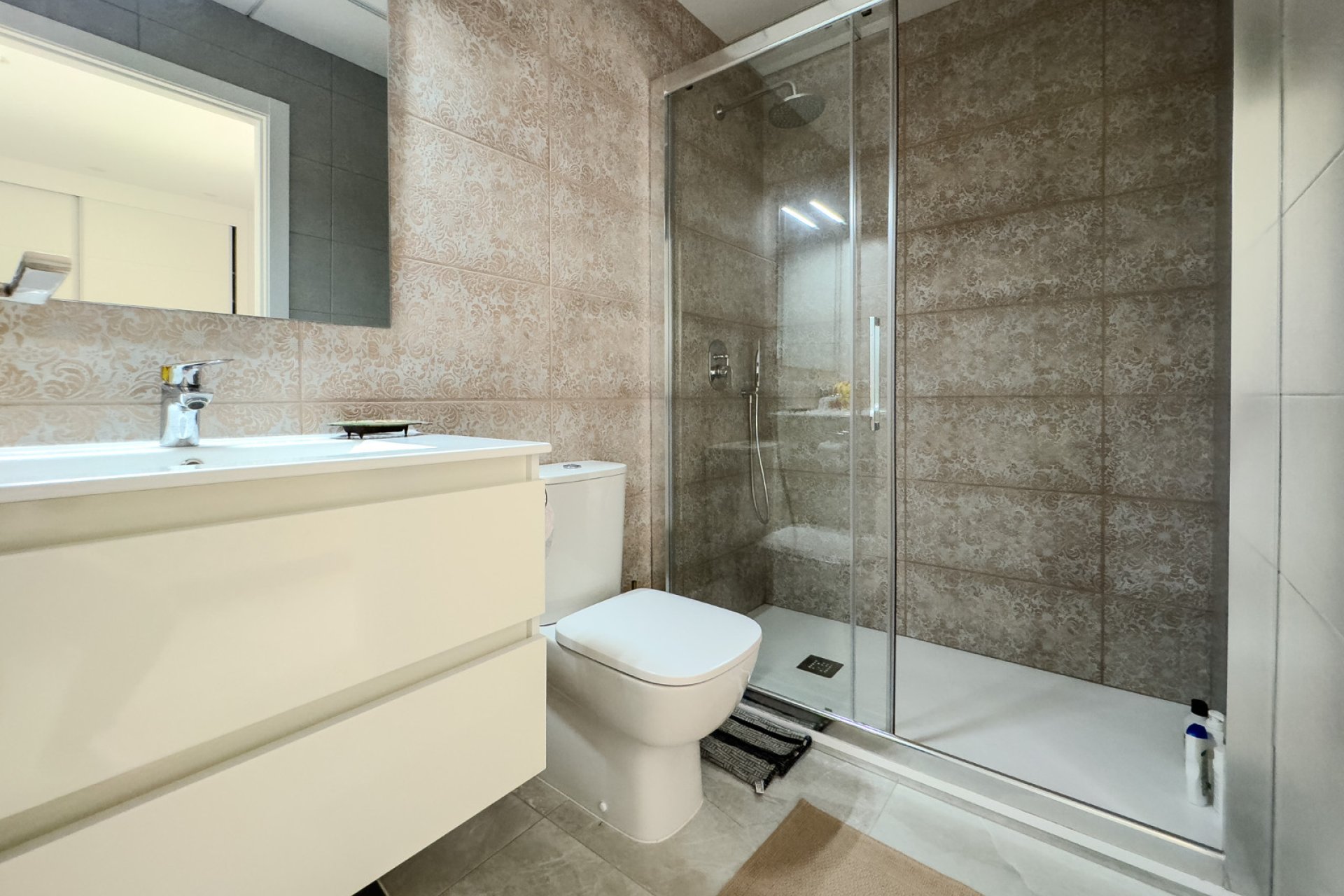 Återförsäljning - Apartment -
Torrevieja