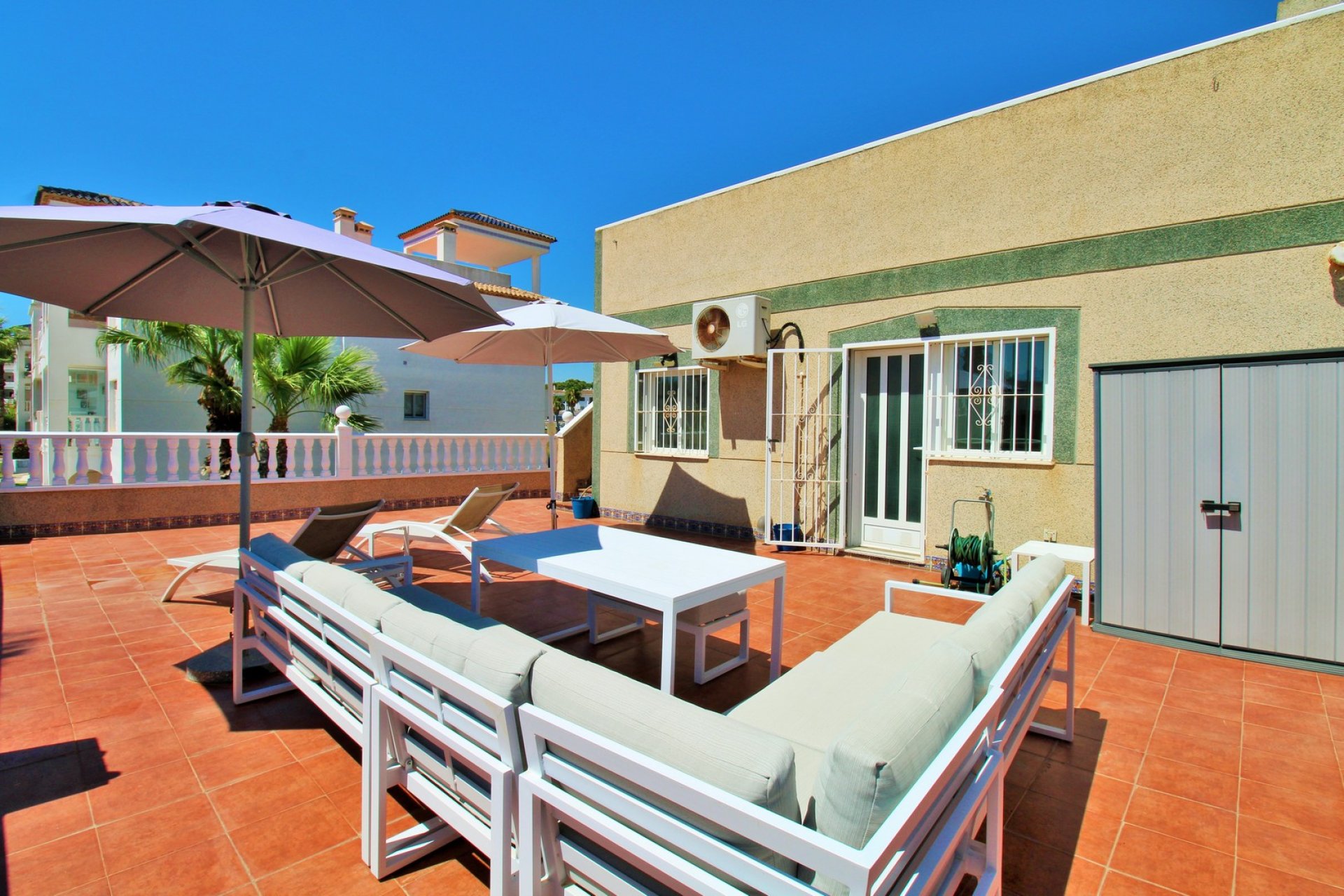 Återförsäljning - Apartment -
Villamartin - Las Violetas