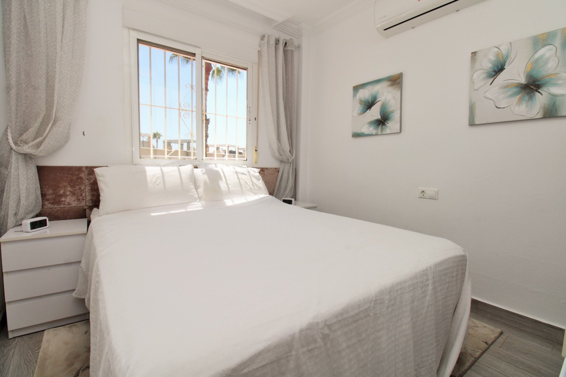 Återförsäljning - Apartment -
Villamartin - Las Violetas