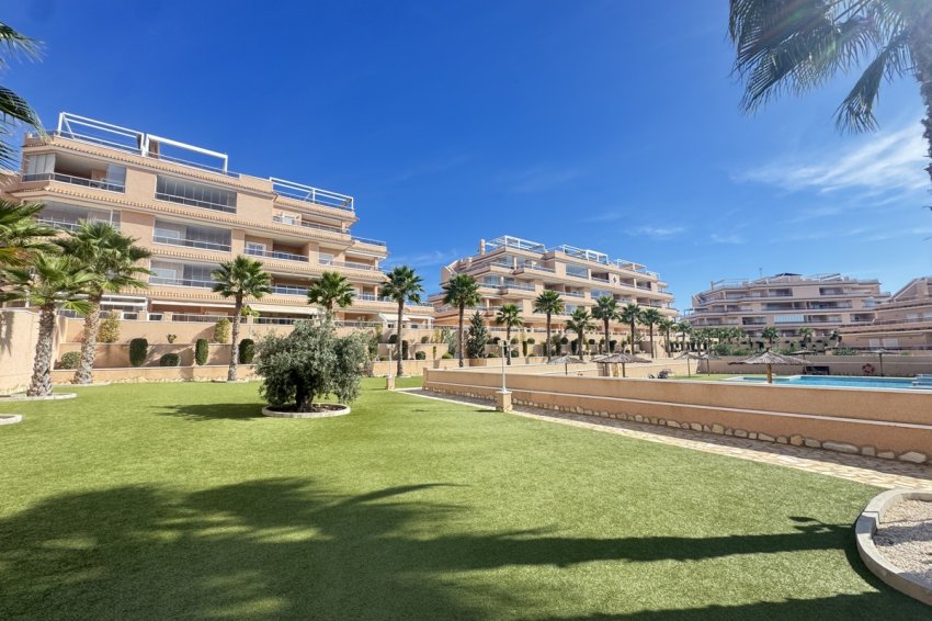 Återförsäljning - Apartment -
Villamartin - Villamartín