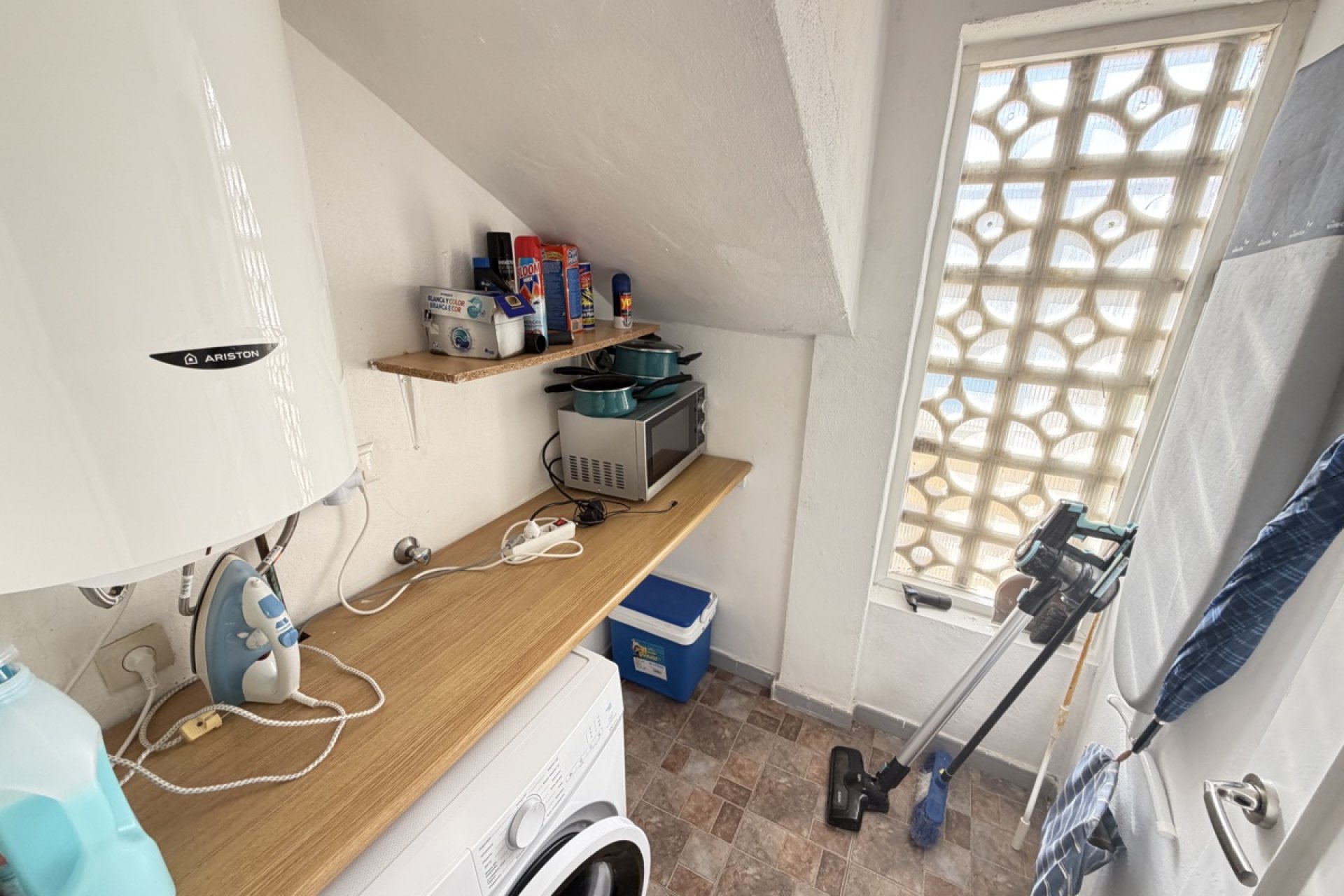 Återförsäljning - Apartment -
Villamartin - Villamartín