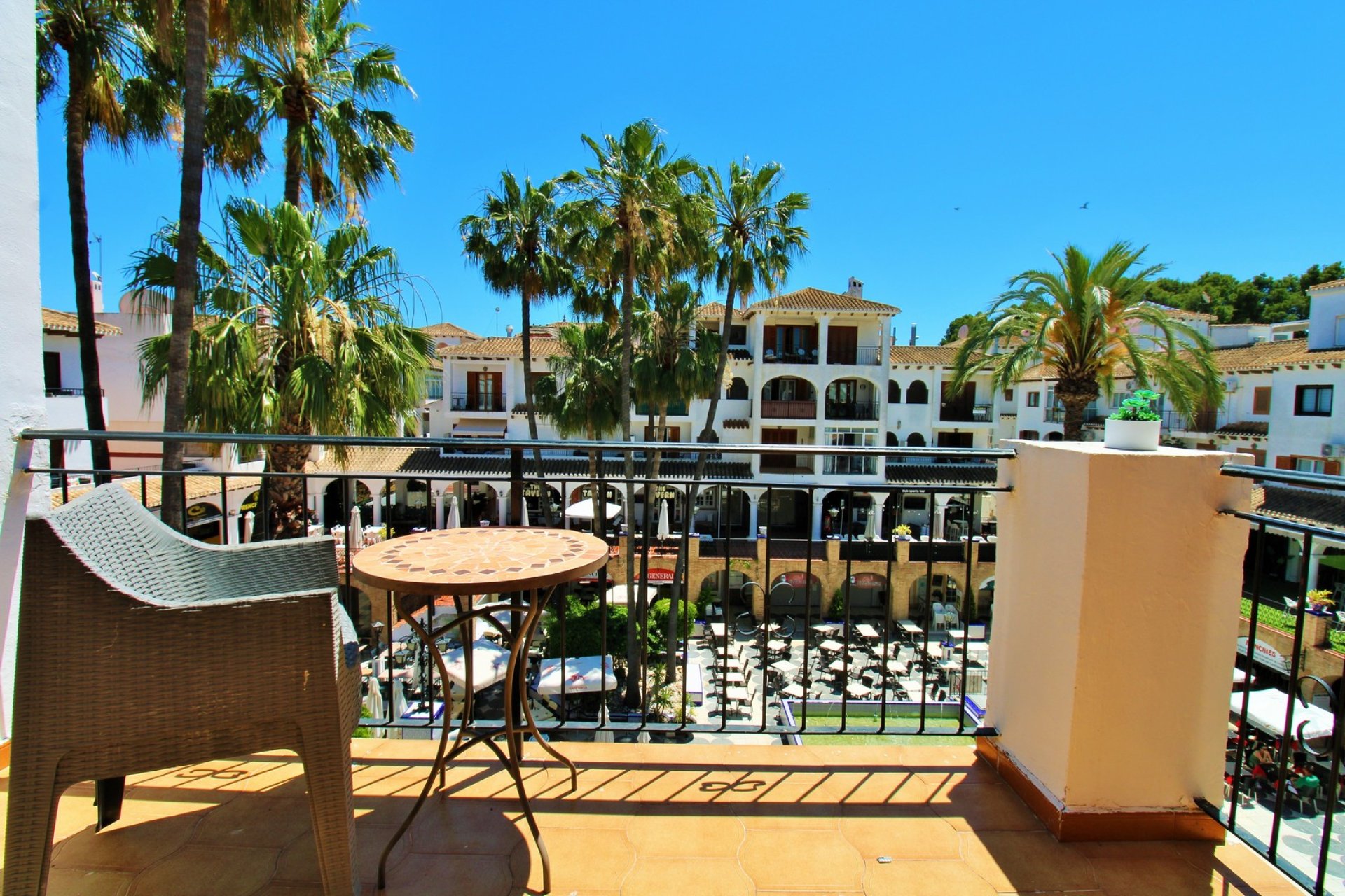 Återförsäljning - Apartment -
Villamartin - Villamartín