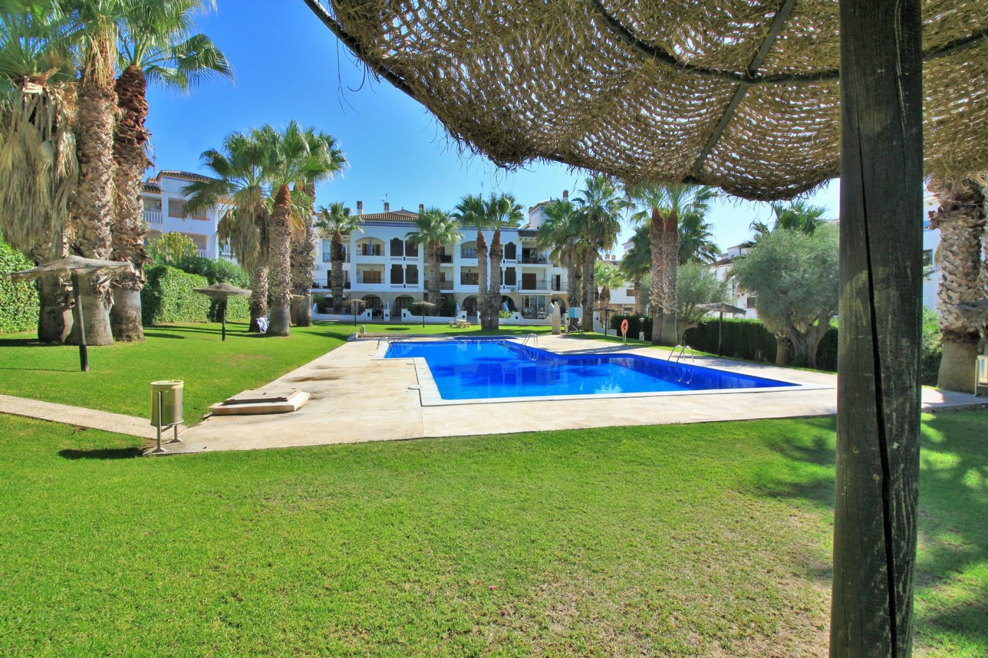 Återförsäljning - Apartment -
Villamartin - Villamartín