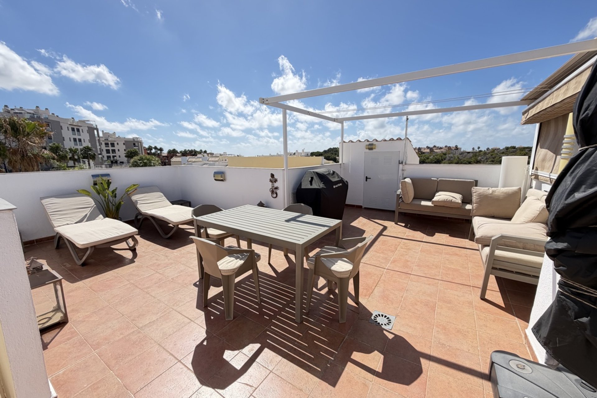 Återförsäljning - Apartment -
Villamartin - Villamartín