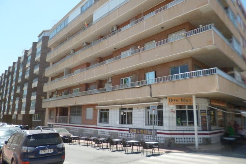 Återförsäljning - Apartment -
Villamartin - Villamartín