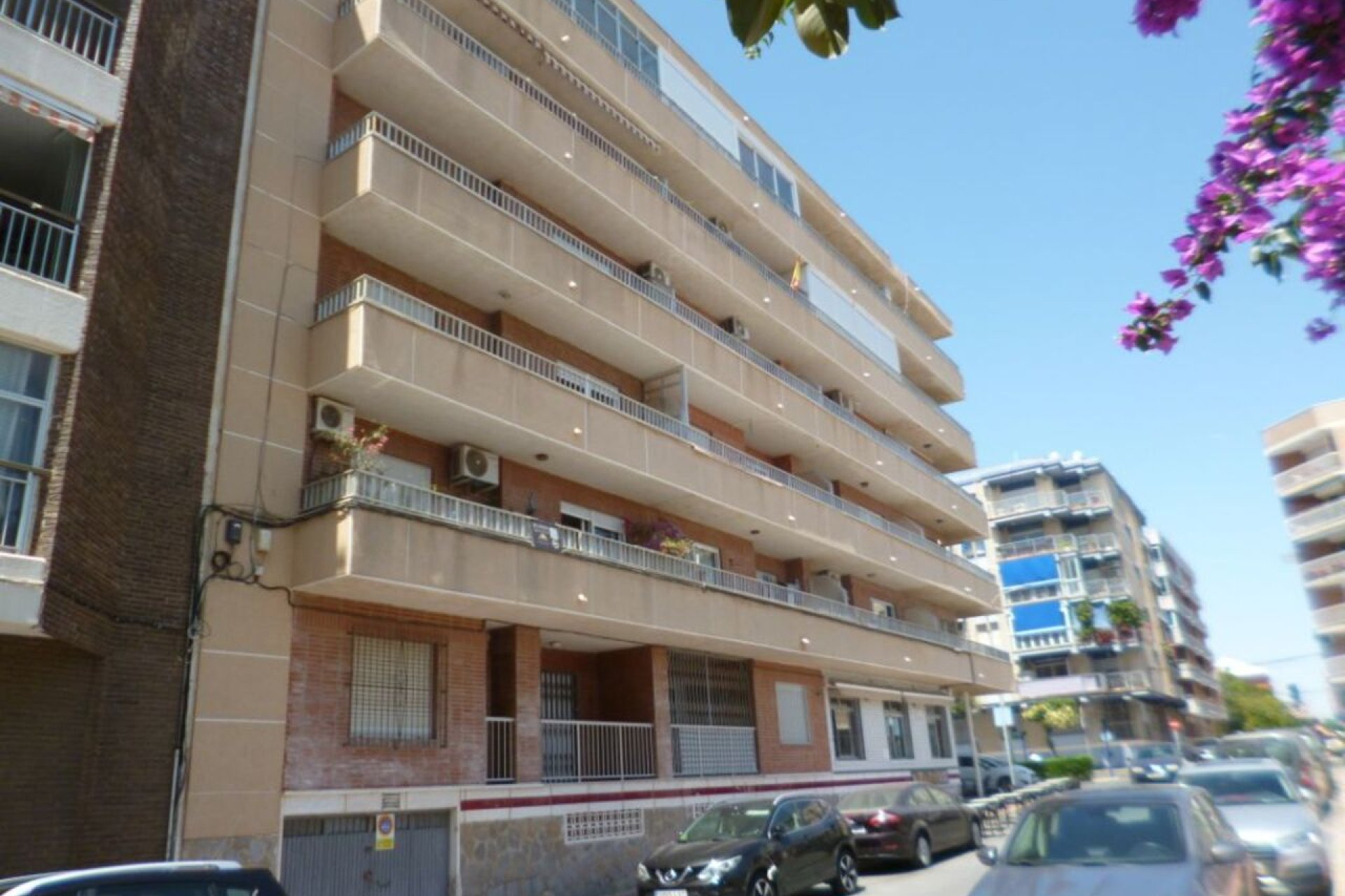 Återförsäljning - Apartment -
Villamartin - Villamartín