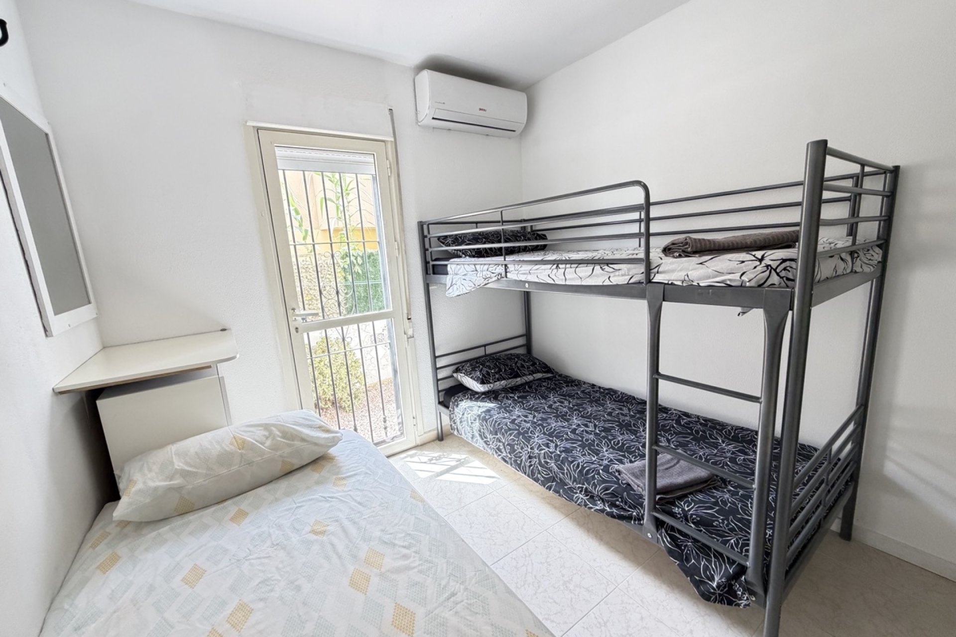 Återförsäljning - Apartment -
Villamartin - Villamartín