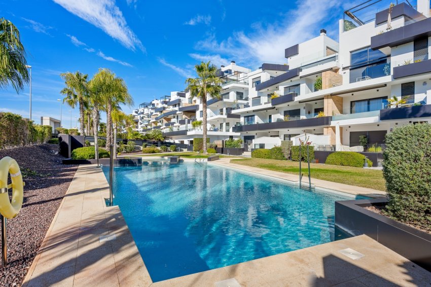 Återförsäljning - Apartment -
Villamartin - Villamartín