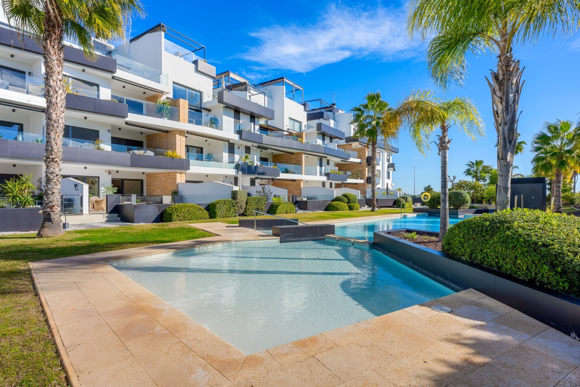 Återförsäljning - Apartment -
Villamartin - Villamartín