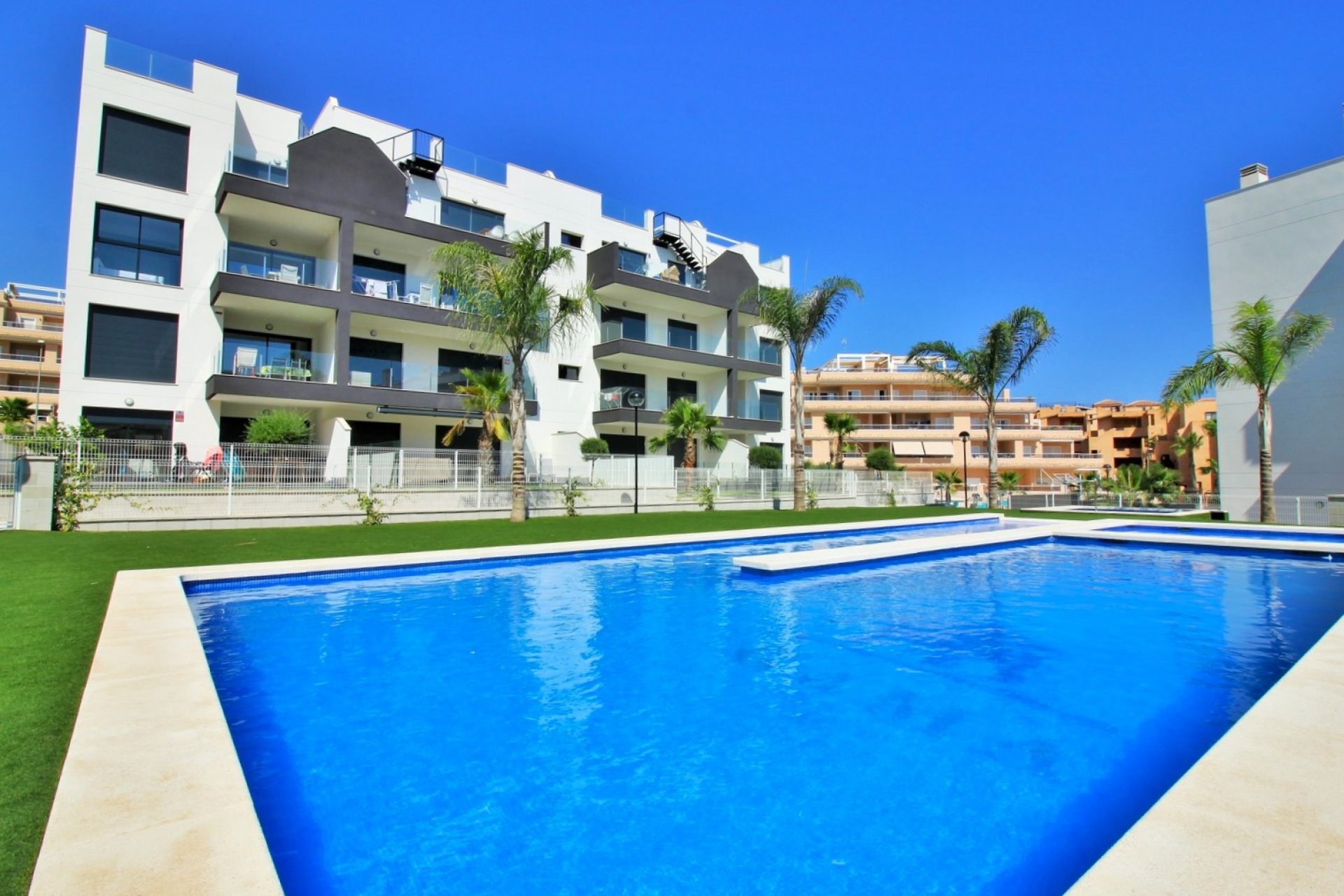 Återförsäljning - Apartment -
Villamartin - Villamartín