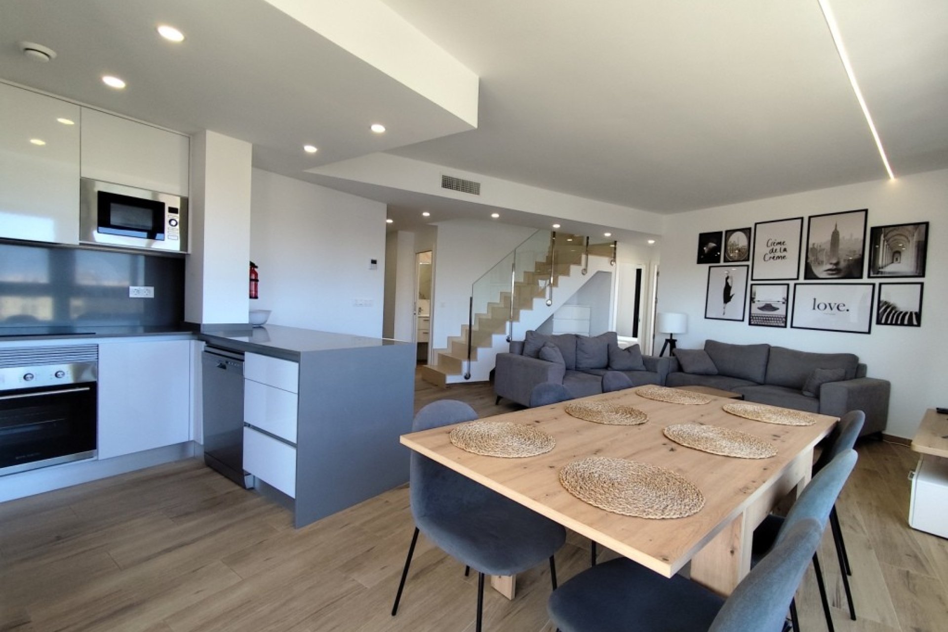 Återförsäljning - Apartment -
Villamartin - Villamartín