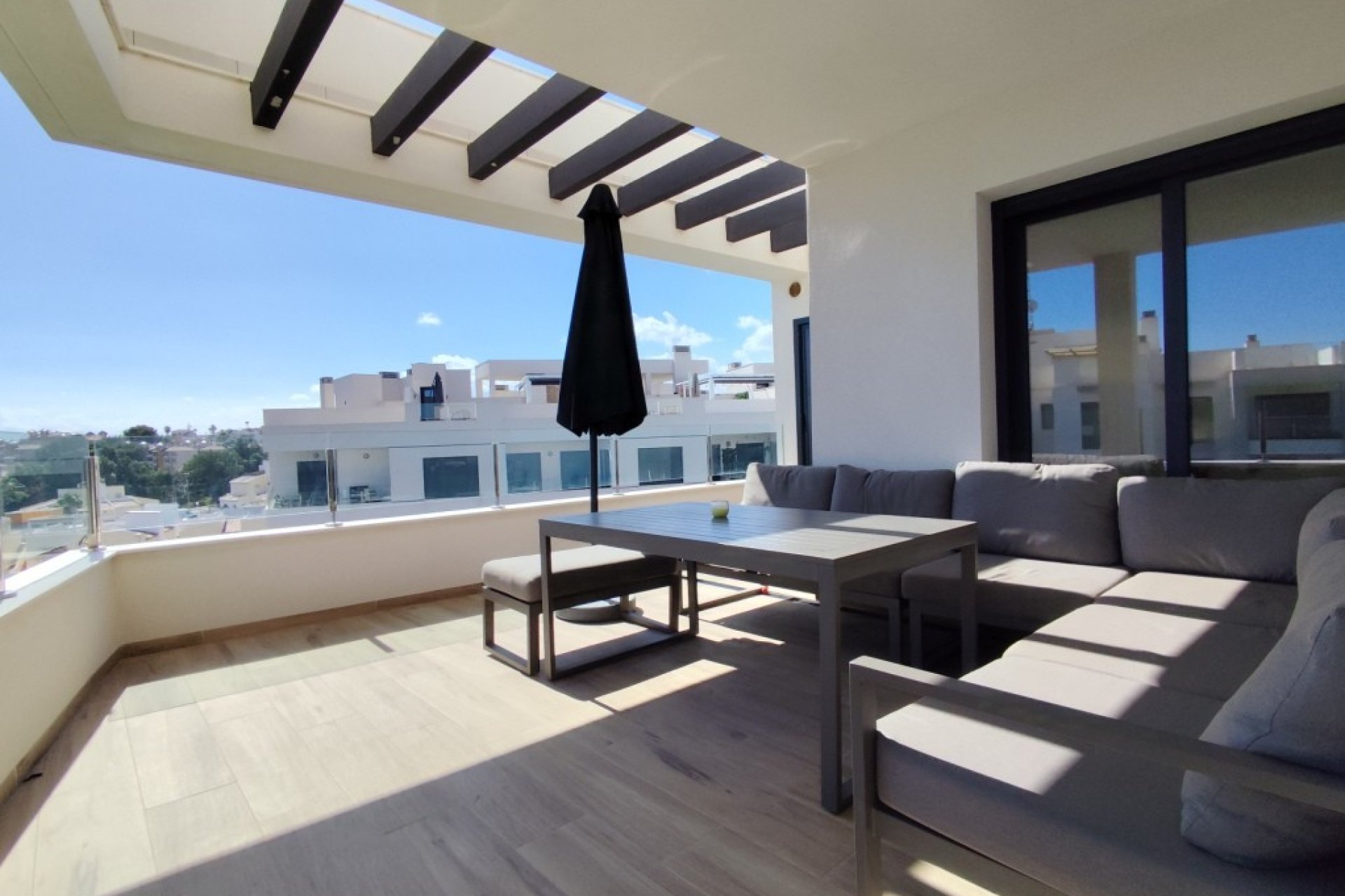 Återförsäljning - Apartment -
Villamartin - Villamartín