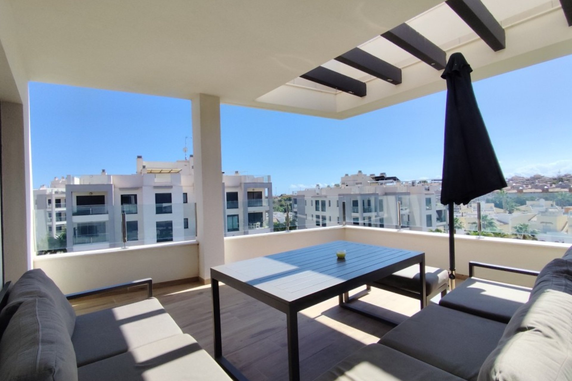 Återförsäljning - Apartment -
Villamartin - Villamartín