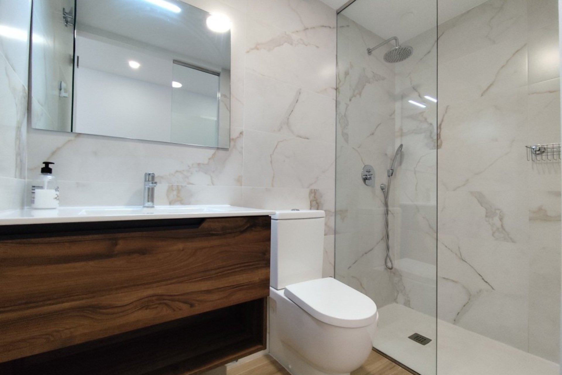 Återförsäljning - Apartment -
Villamartin - Villamartín