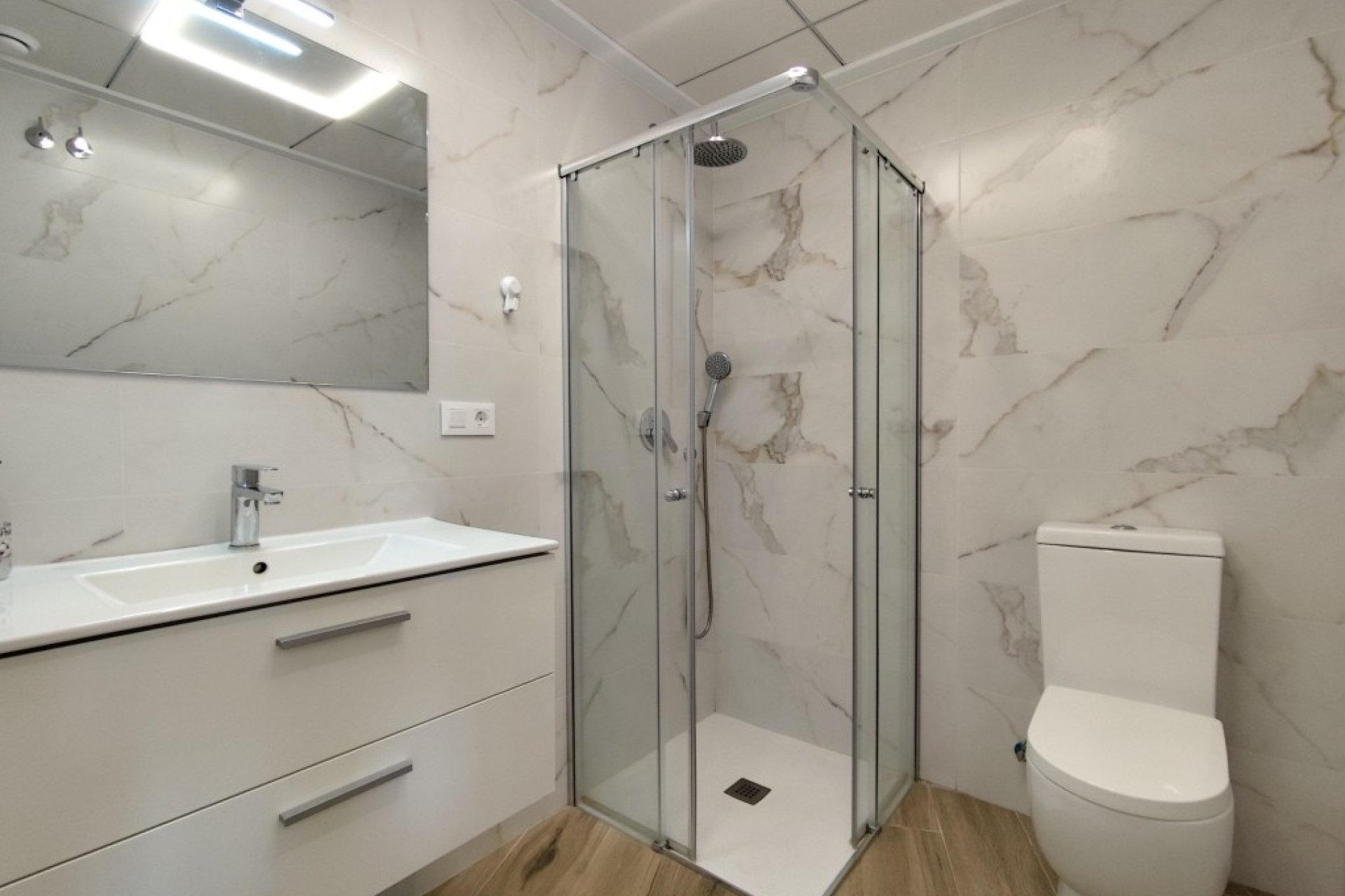 Återförsäljning - Apartment -
Villamartin - Villamartín