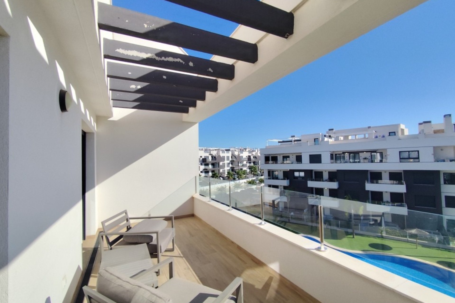 Återförsäljning - Apartment -
Villamartin - Villamartín