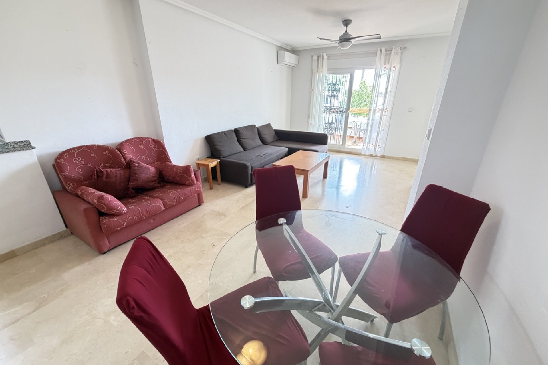 Återförsäljning - Apartment -
Villamartin - Villamartín