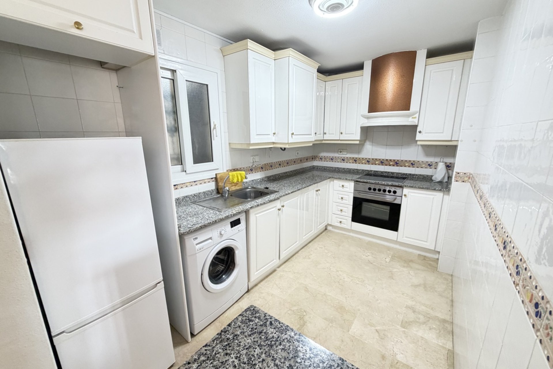 Återförsäljning - Apartment -
Villamartin - Villamartín