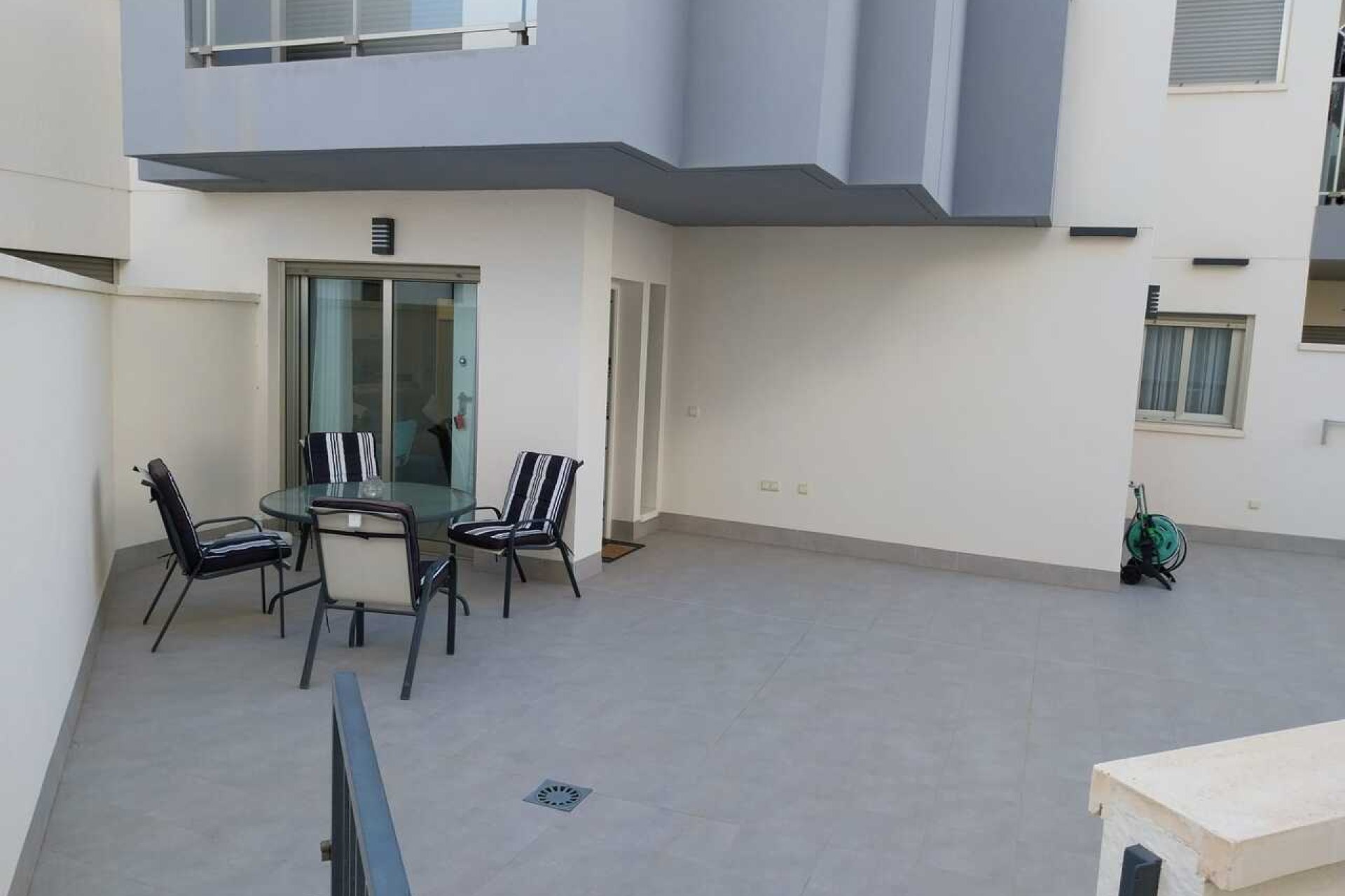 Återförsäljning - Apartment -
Villamartin - Villamartín