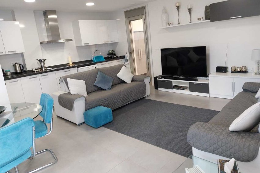 Återförsäljning - Apartment -
Villamartin - Villamartín