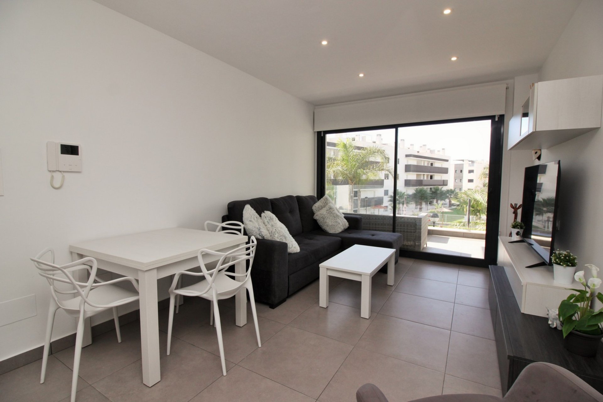 Återförsäljning - Apartment -
Villamartin - Villamartín