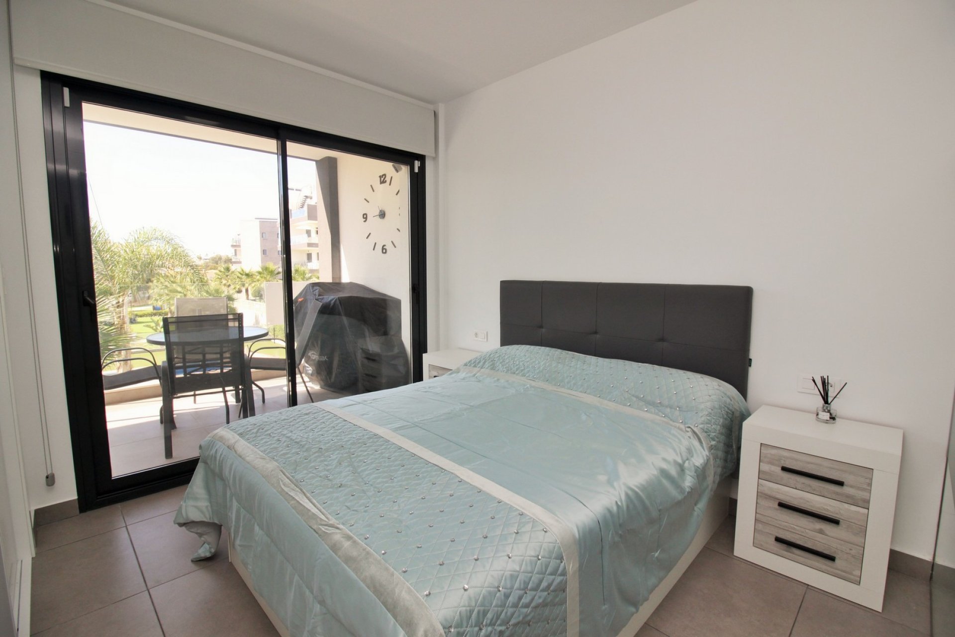 Återförsäljning - Apartment -
Villamartin - Villamartín