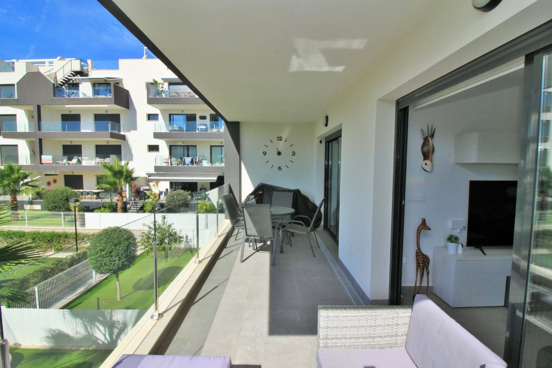 Återförsäljning - Apartment -
Villamartin - Villamartín