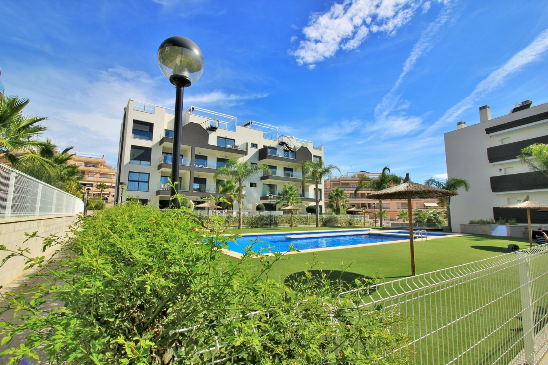 Återförsäljning - Apartment -
Villamartin - Villamartín