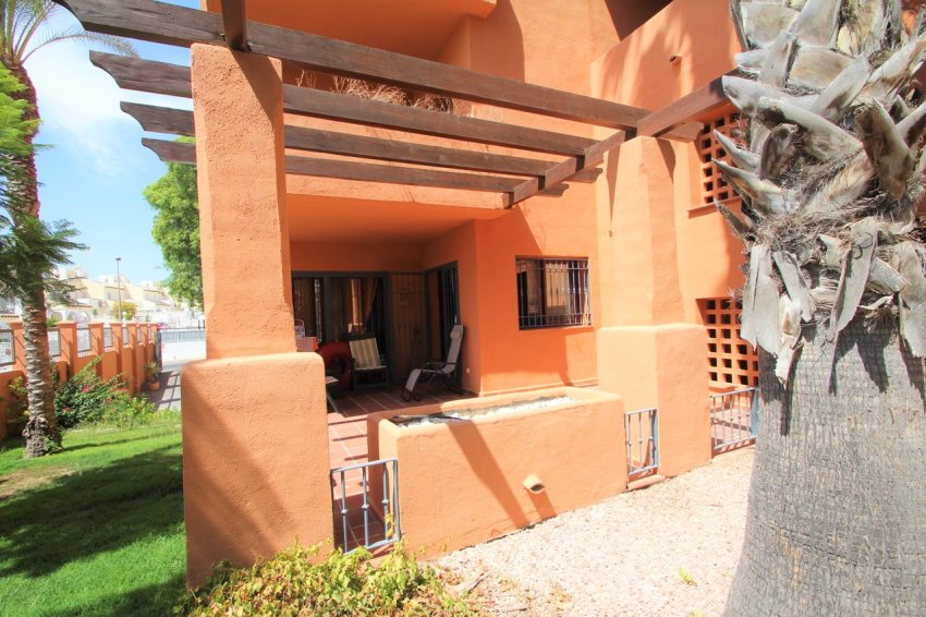 Återförsäljning - Apartment -
Villamartin - Villamartín