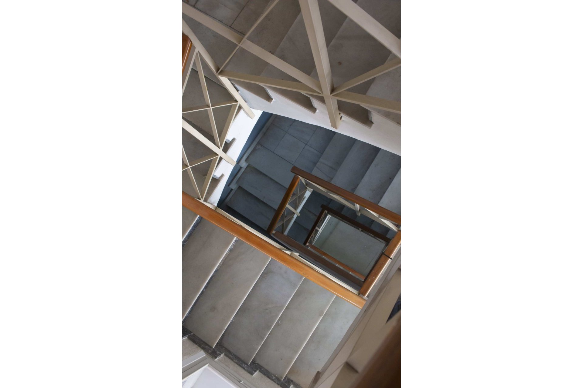 Återförsäljning - Building -
Torrevieja - Center