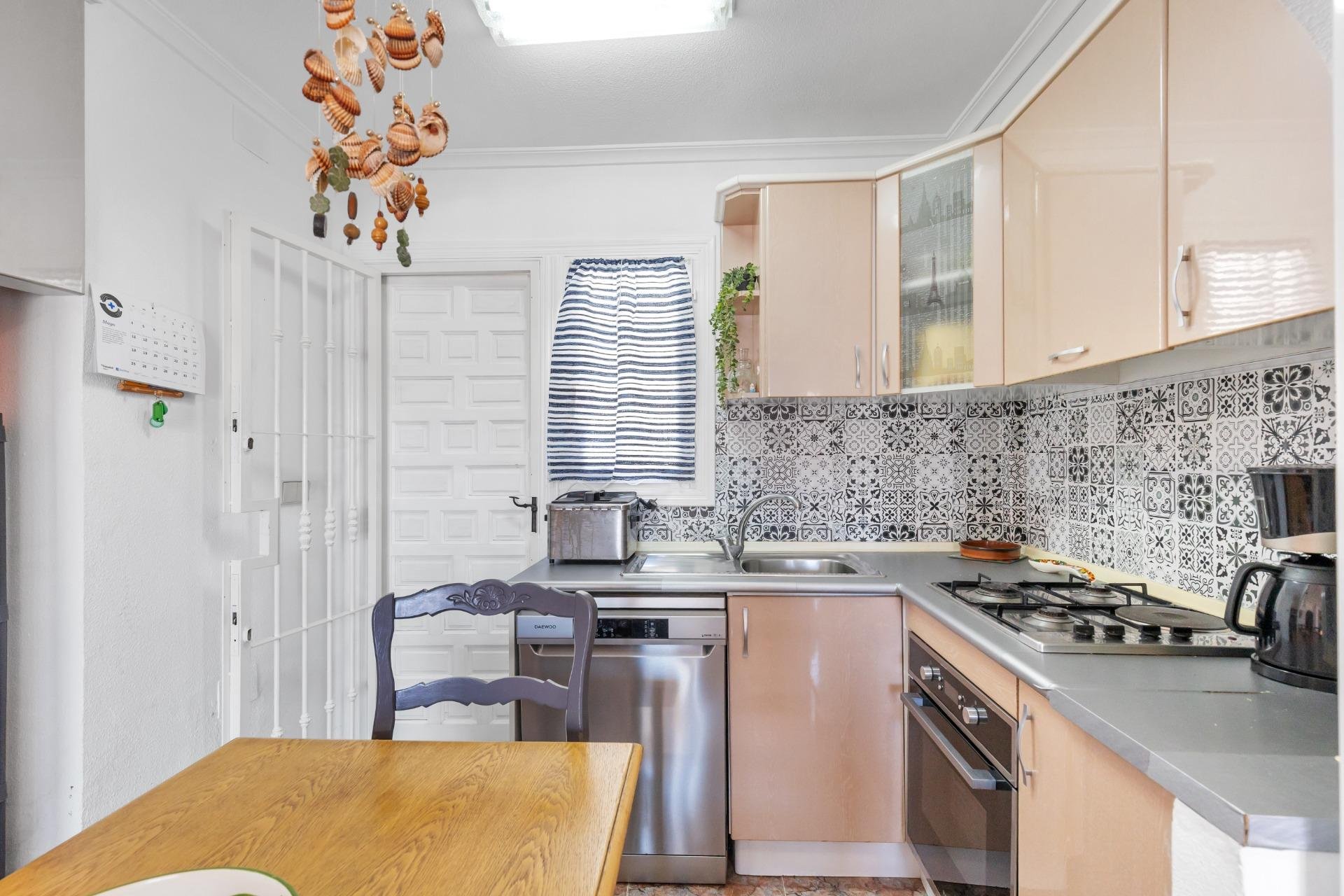 Återförsäljning - Bungalow -
Guardamar del Segura - El moncayo