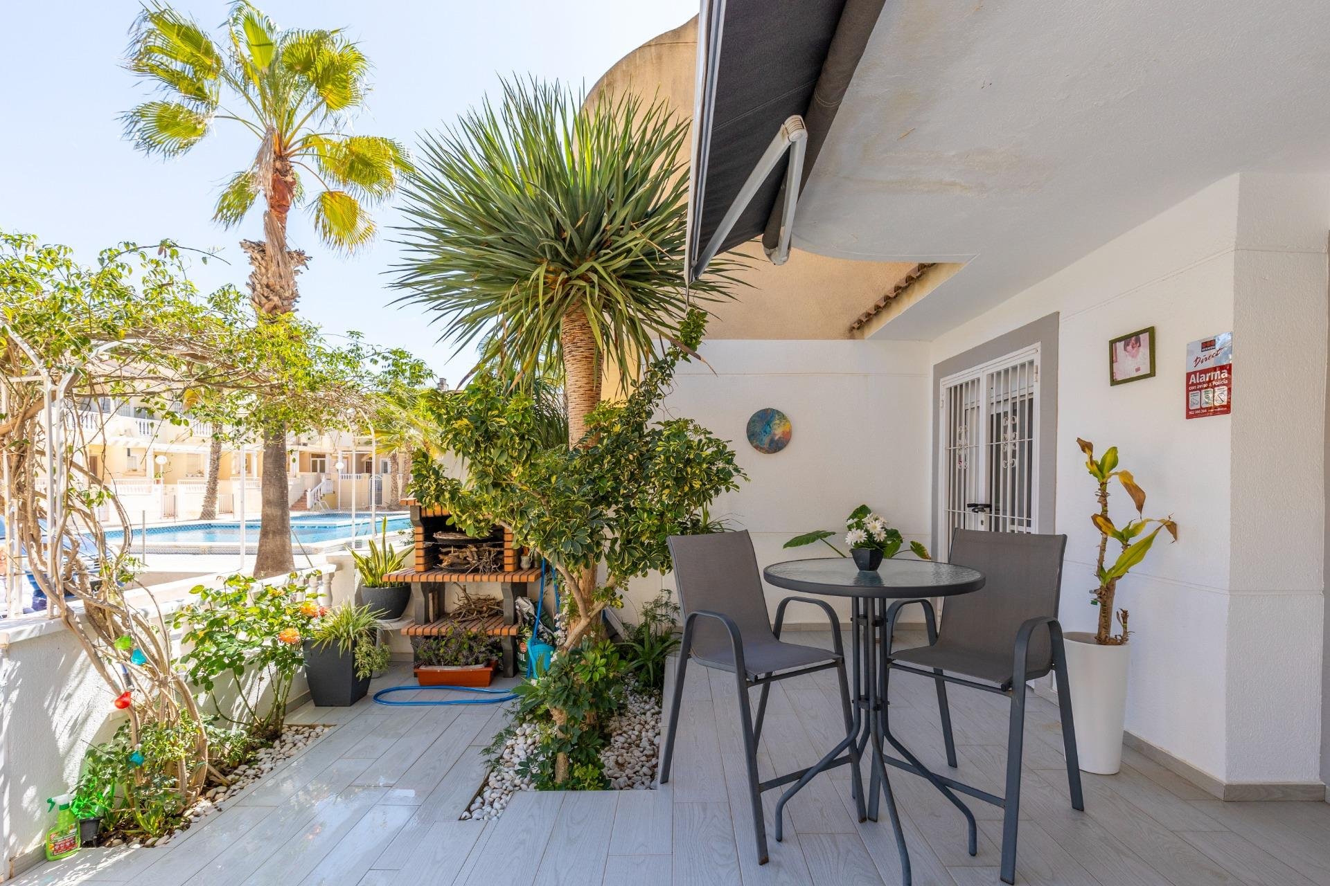 Återförsäljning - Bungalow -
Guardamar del Segura - Urbanizaciones