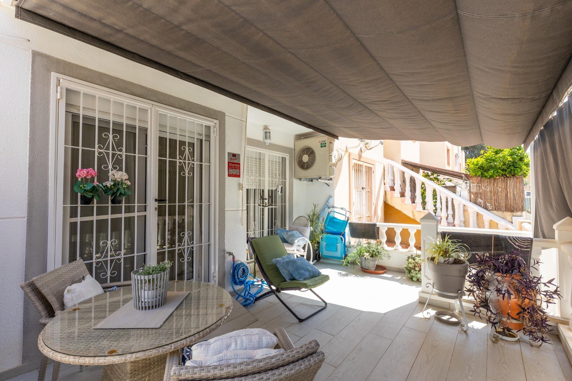 Återförsäljning - Bungalow -
Guardamar del Segura - Urbanizaciones