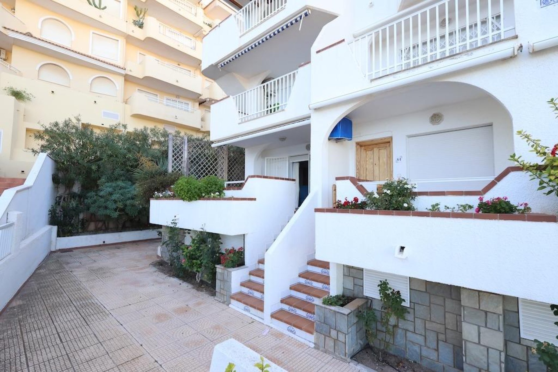 Återförsäljning - Bungalow -
Orihuela Costa - Campoamor