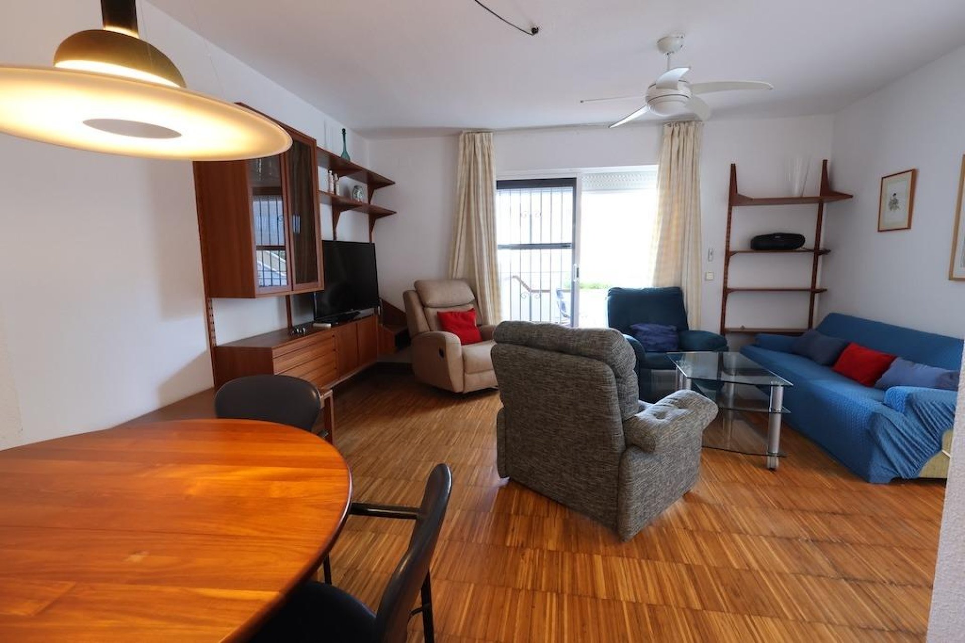 Återförsäljning - Bungalow -
Orihuela Costa - Campoamor