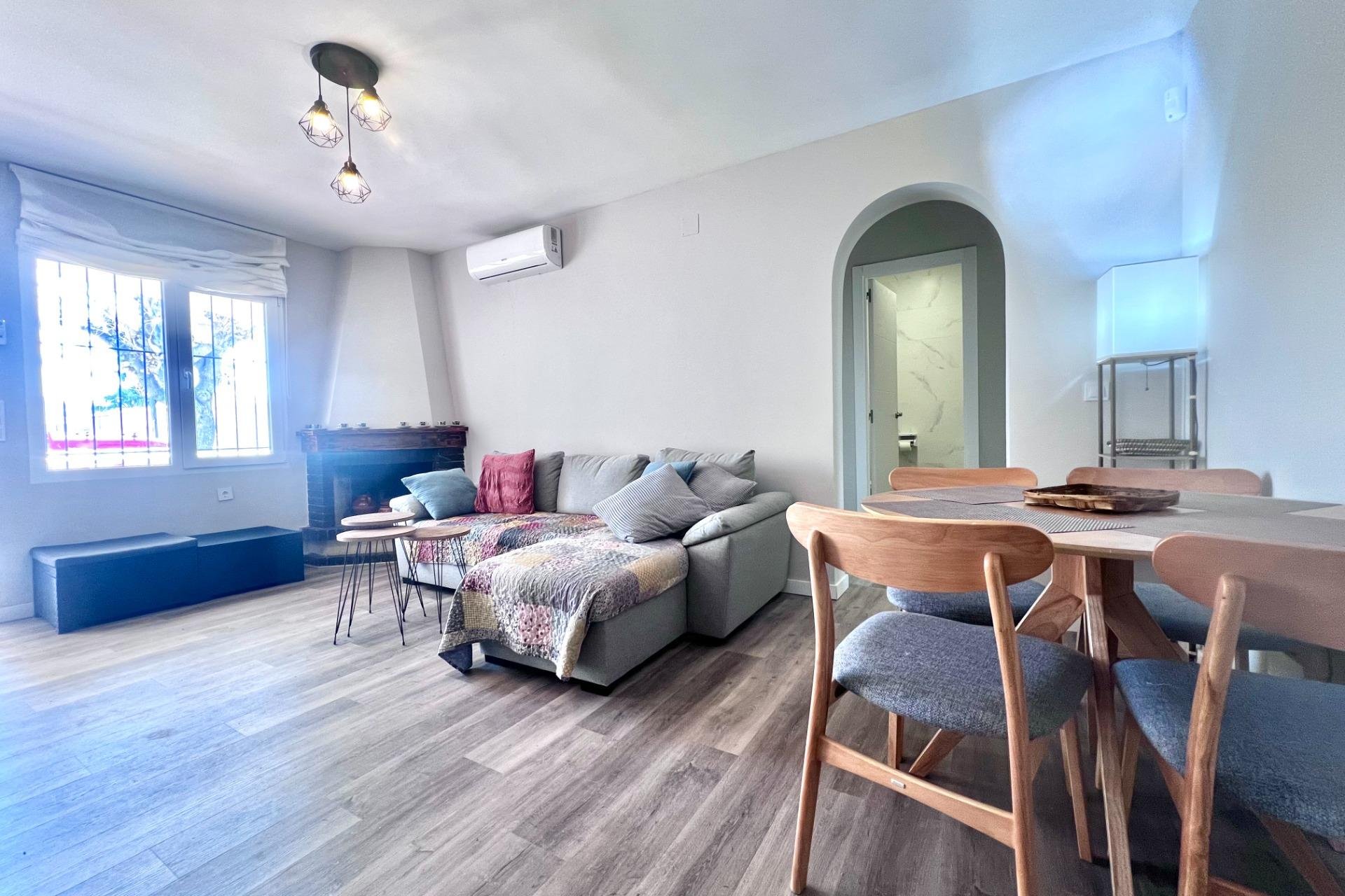 Återförsäljning - Bungalow -
Orihuela Costa - La Regia