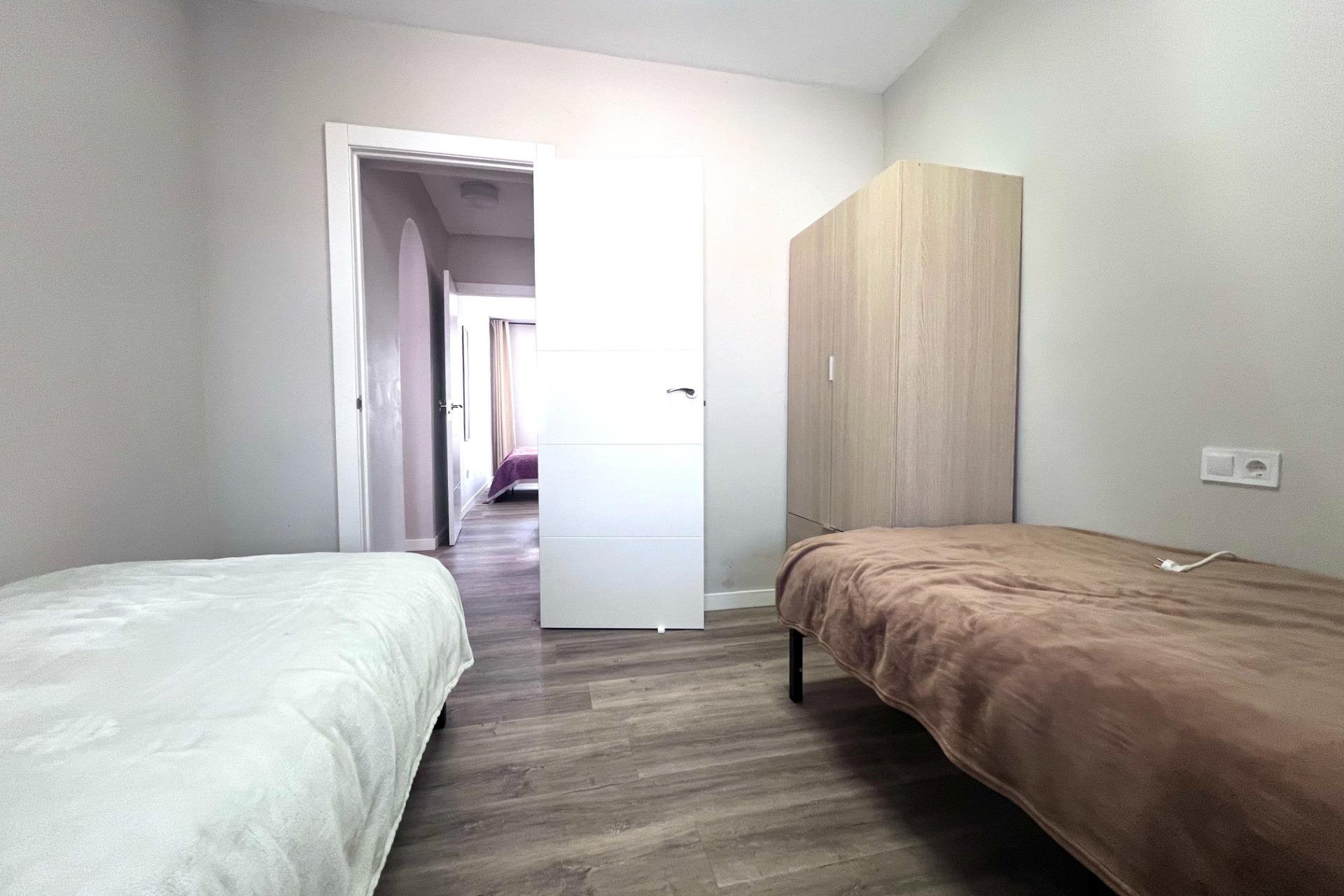 Återförsäljning - Bungalow -
Orihuela Costa - La Regia