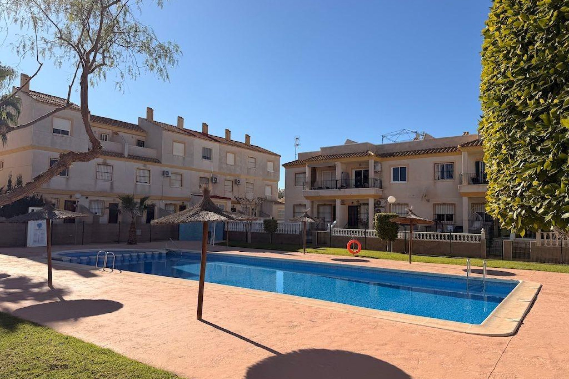 Återförsäljning - Bungalow -
Orihuela Costa - Las Filipinas